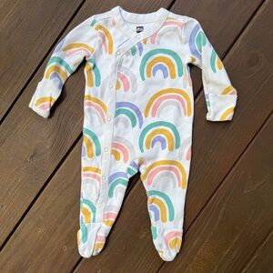 TEA - Rainbow Footie